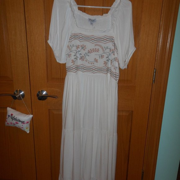 J 52 & 53  NWT!!!  POLAGRAM  Embroidered Maxi L - Picture 3 of 11